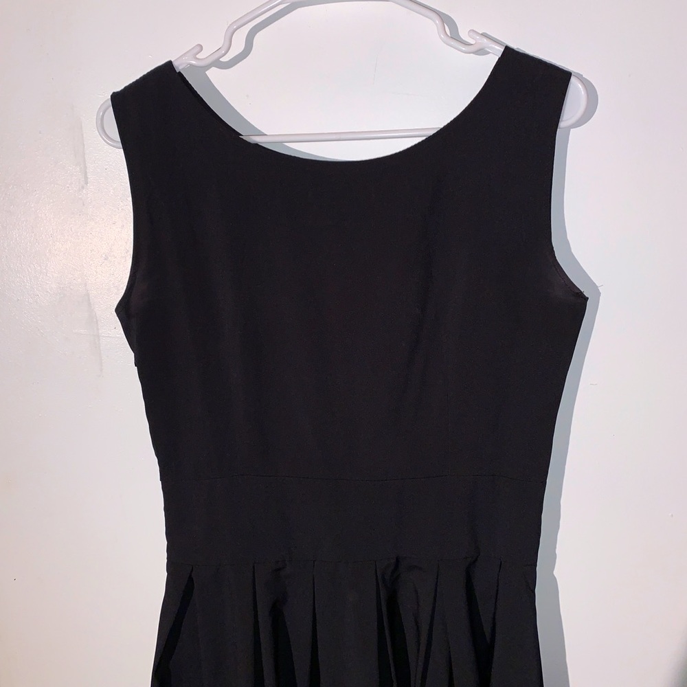 New Size 8 Silky Black Skater Dress Knee Length